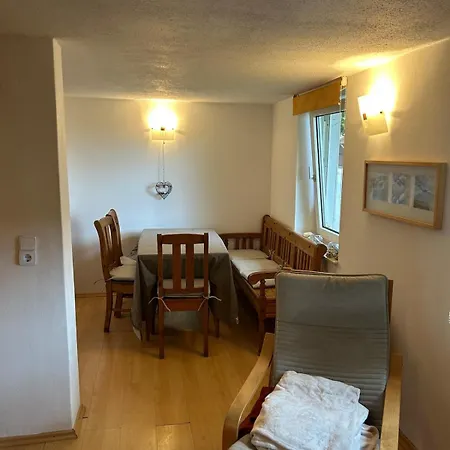 Historisches Mit Grossem Garten Und Terrasse