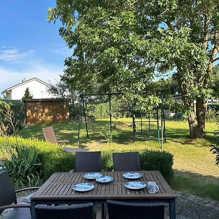 Historisches Mit Grossem Garten Und Terrasse