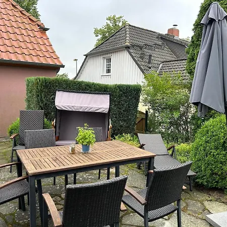 Historisches Mit Grossem Garten Und Terrasse *